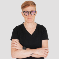 Anita Posch - Black T - Print quality